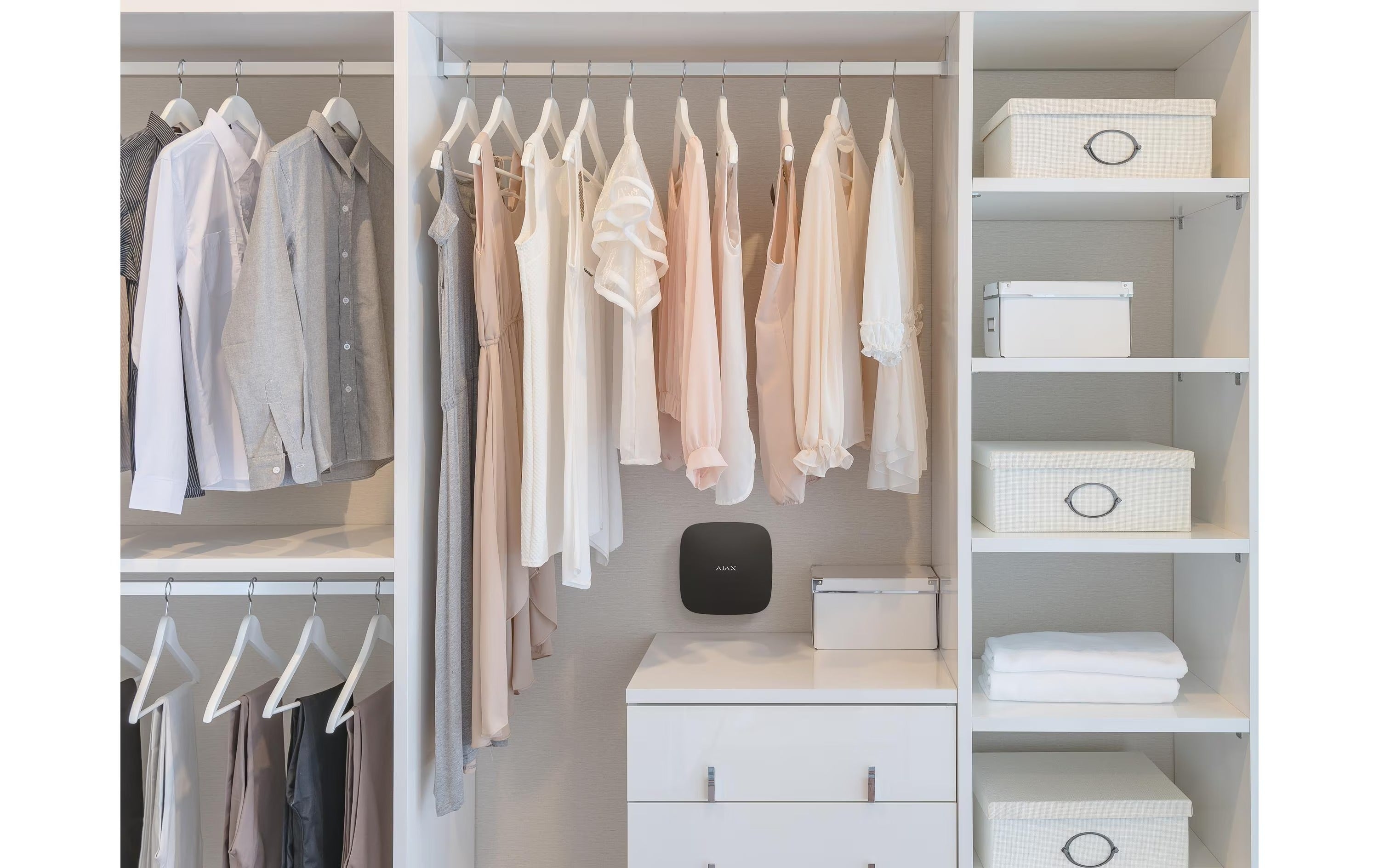 AJAX Baseline Hub 2 Plus Jeweller Schwarz